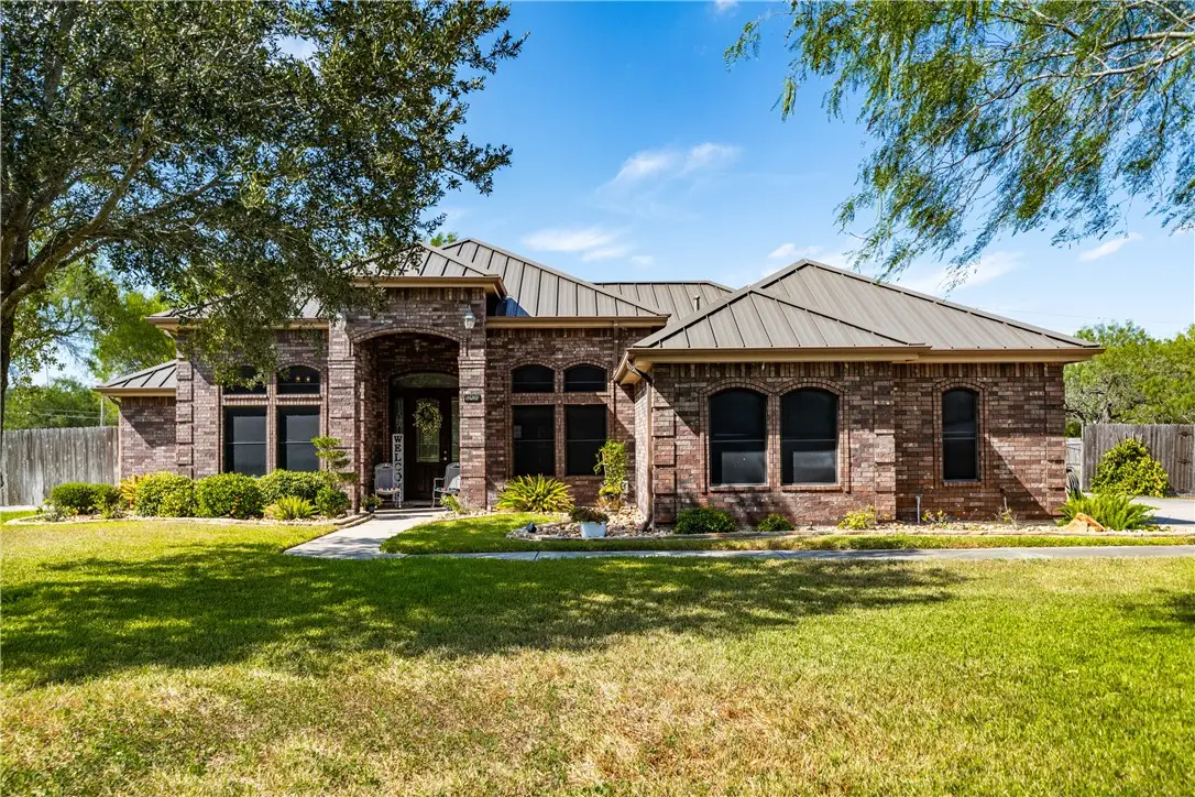 400 Jay Vee Lane, Kingsville, TX 78363 - #1