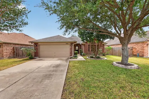 1902 Spanish, Corpus Christi, TX 78410