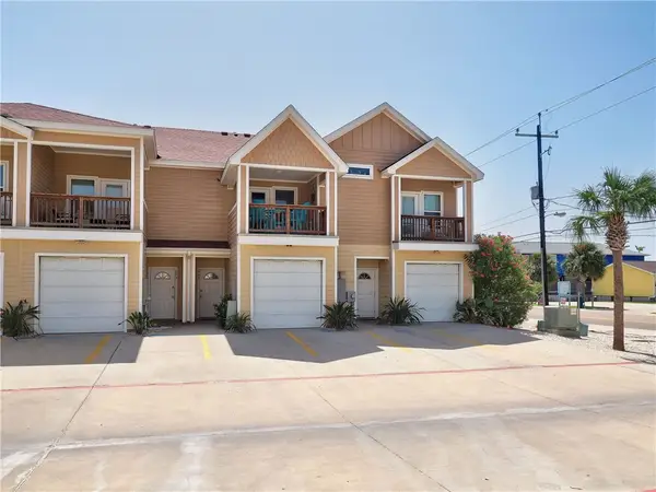 1813 S 11th Street #202, Port Aransas, TX 78373