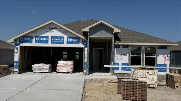 3641 Sahar Lake Drive, Robstown, TX 78380