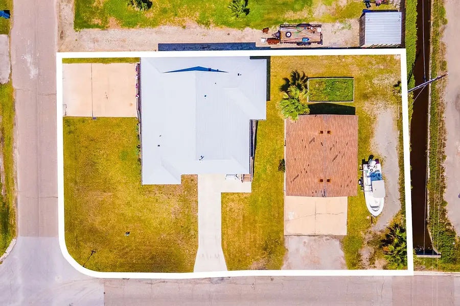 423 S 7th Street, Port Aransas, TX 78373 - #3