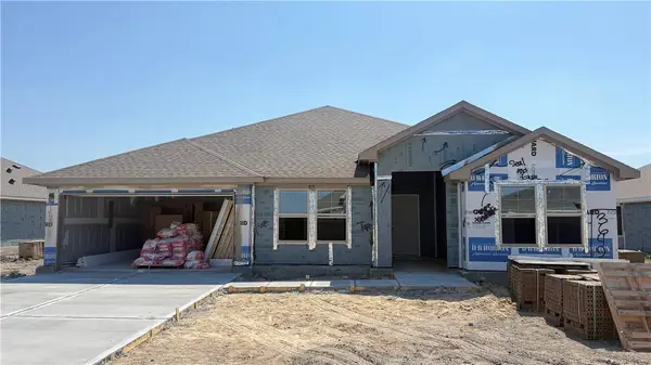 3642 Sahar Lake Drive, Robstown, TX 78380