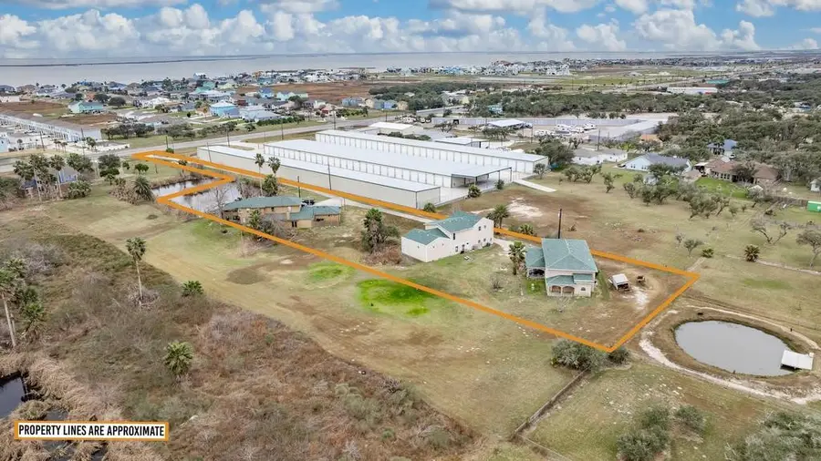 4107 Highway 35 Highway S, Rockport, TX 78382 - #3