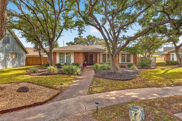 5430 Chevy Chase Drive, Corpus Christi, TX 78412