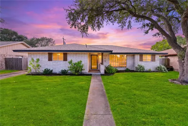 1819 Baffin Drive, Portland, TX 78374
