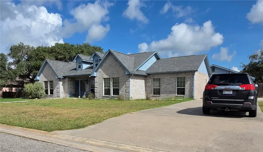 111 Paso Madera, Rockport, TX 78382 - #2