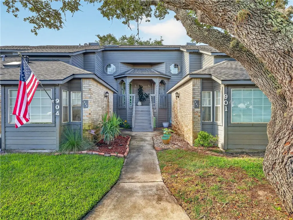 210 Oak Bay Street #902, Rockport, TX 78382 - #1