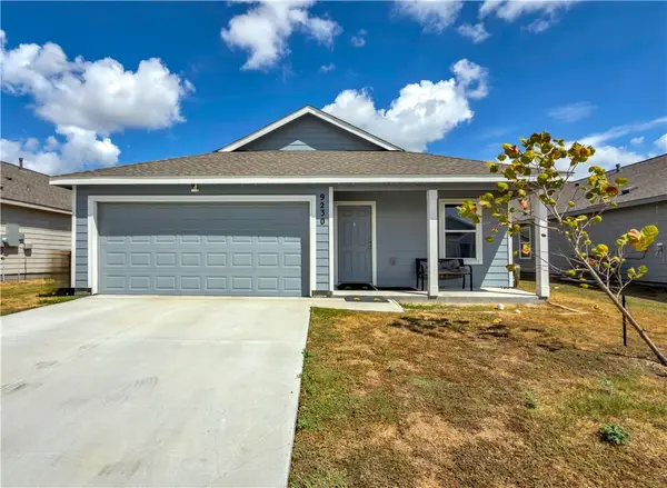 9230 Scottish Oak Street, Corpus Christi, TX 78410