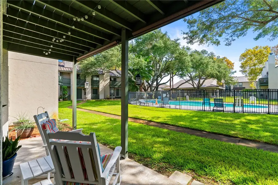 302 St Andrews #K-102, Rockport, TX 78382 - #2