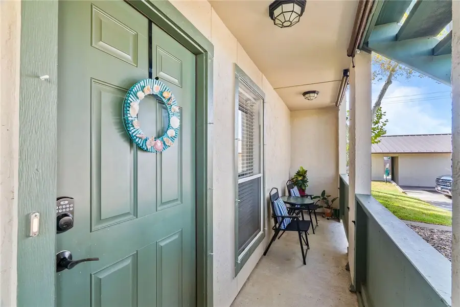 302 St Andrews #K-102, Rockport, TX 78382 - #3