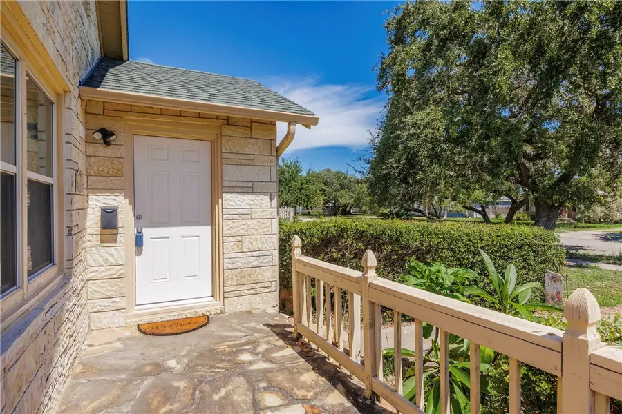 126 N Whitney Street, Aransas Pass, TX 78336 - #3