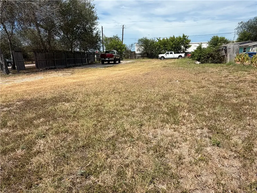 4914 Williams Drive, Corpus Christi, TX 78411 - #3