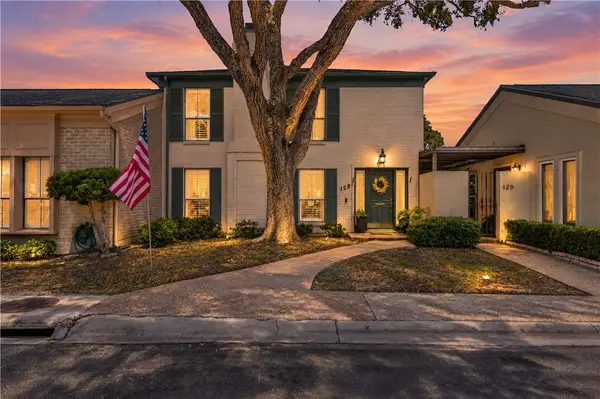 128 Lake Shore Drive #128, Corpus Christi, TX 78413