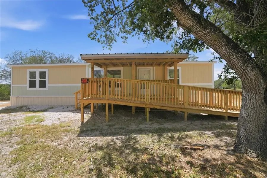 1011 Mark Street, George West, TX 78022 - #3