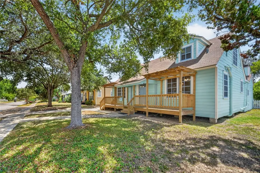 425 Palmero Street, Corpus Christi, TX 78404 - #3