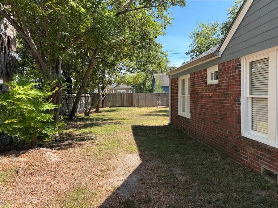 609 Southern Street, Corpus Christi, TX 78404 - #2
