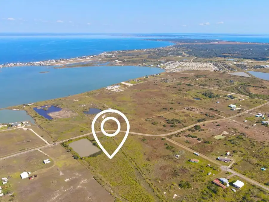 509 E Sagebrush Drive, Rockport, TX 78382 - #2