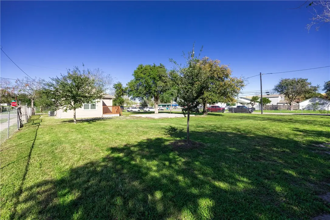 609 21st Street, Corpus Christi, TX 78405 - #1
