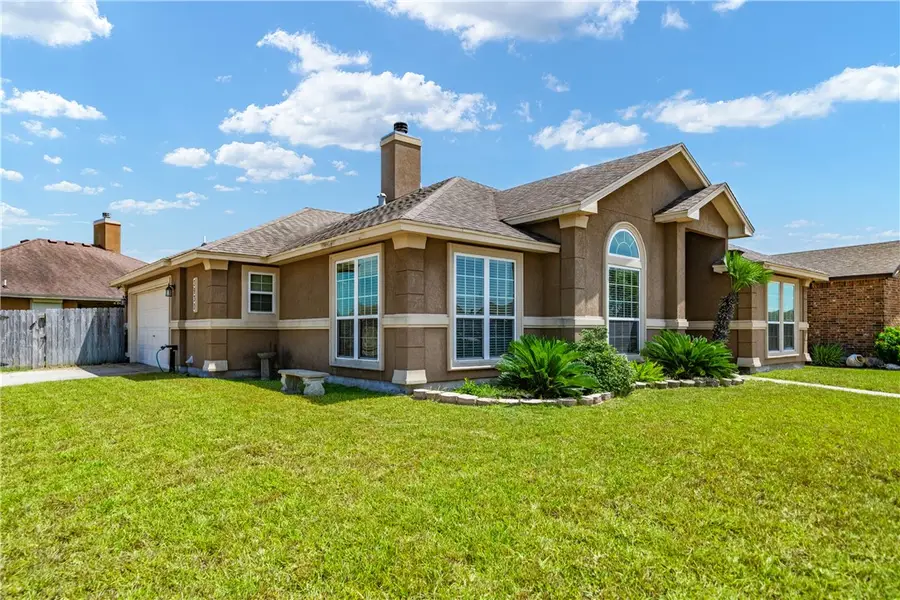 3930 Amadas Drive, Corpus Christi, TX 78414 - #3