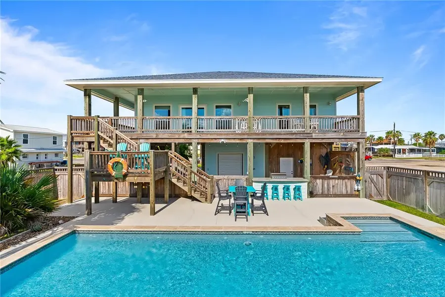 1528 S Magnolia St, Rockport, TX 78382 - #2