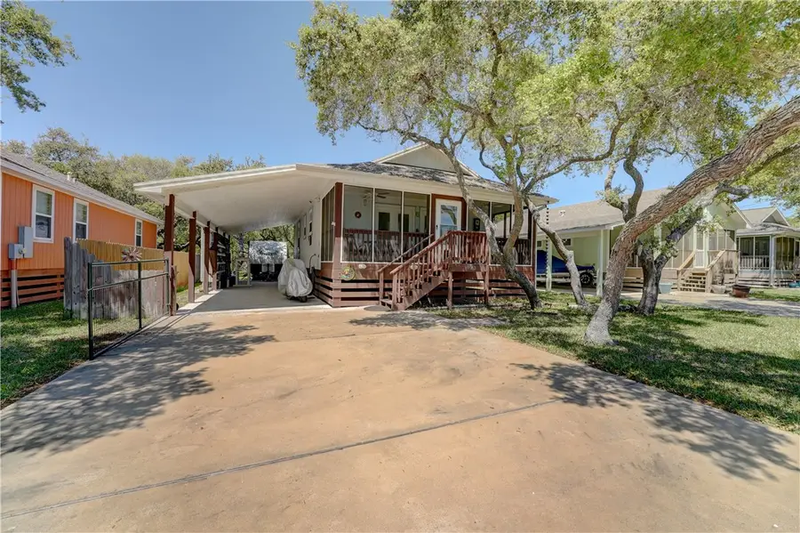 1023 S Fuqua Street, Rockport, TX 78382 - #2