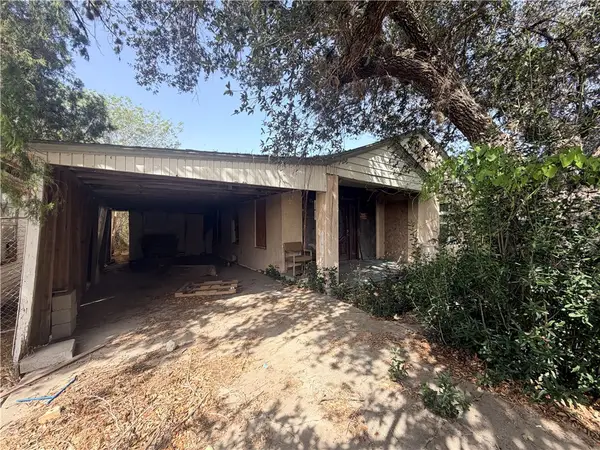 909 E 1st Street, Alice, TX 78332