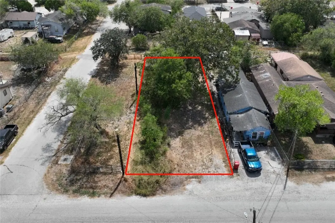 1100 1/2 Kansas Street, Robstown, TX 78380 - #1