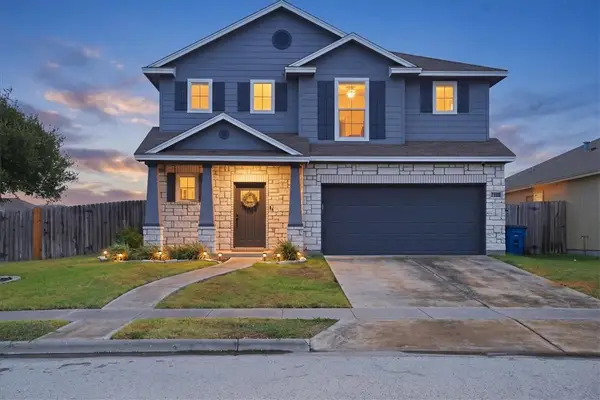 2100 Mangrove Drive, Portland, TX 78374
