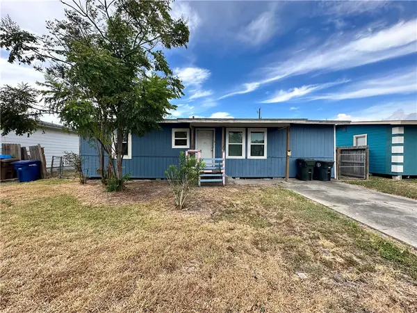 1725 Hickory Place, Corpus Christi, TX 78416