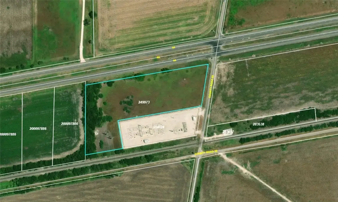 6ac Highway 44, Robstown, TX 78380 - #1