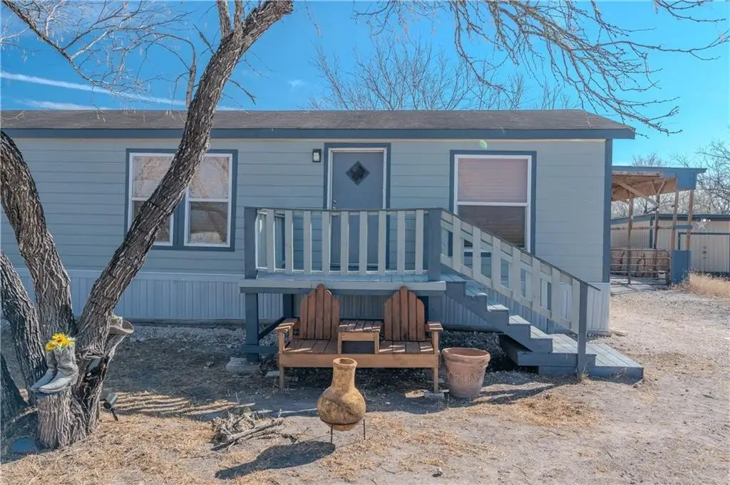 122 County Road 3052, Orange Grove, TX 78372 - #1