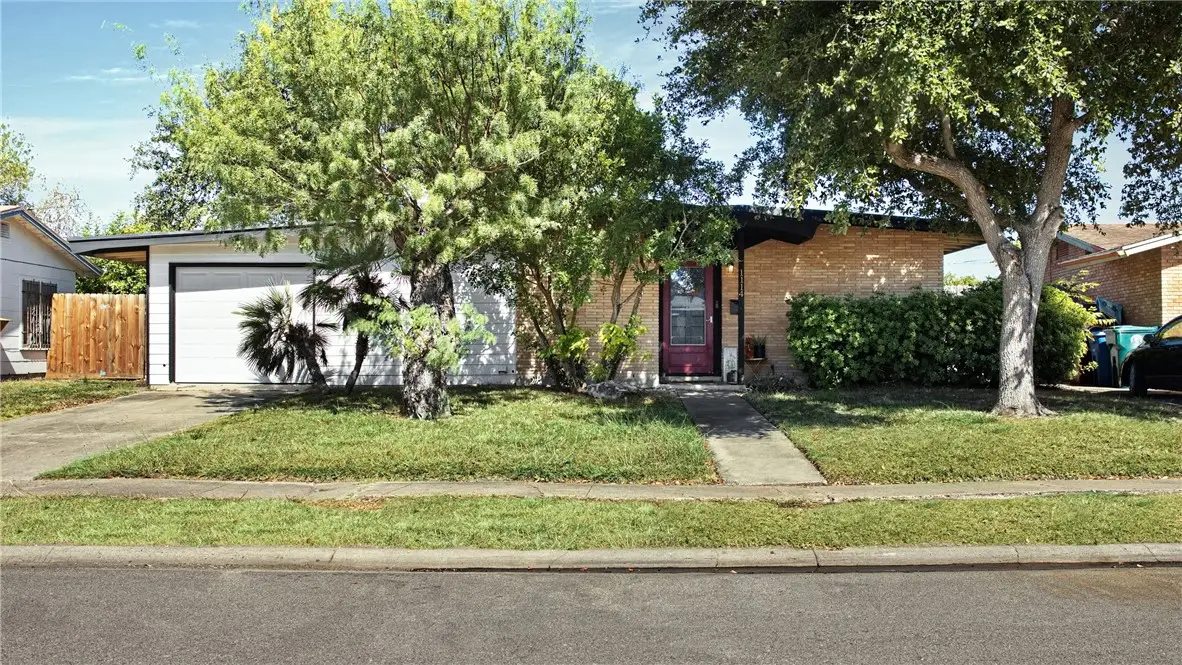 1114 Crescent Drive, Corpus Christi, TX 78412 - #1