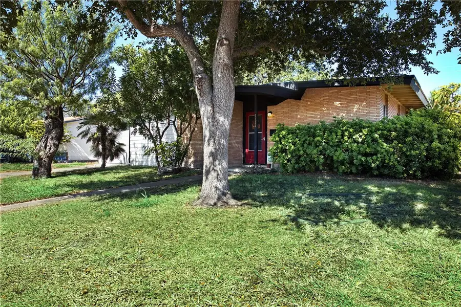 1114 Crescent Drive, Corpus Christi, TX 78412 - #2