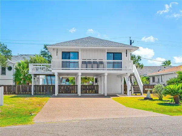 33 Lauderdale Drive, Rockport, TX 78382