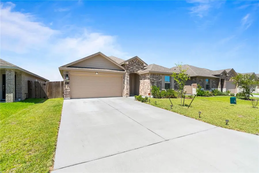 1258 Carnaby Street, Corpus Christi, TX 78415 - #2