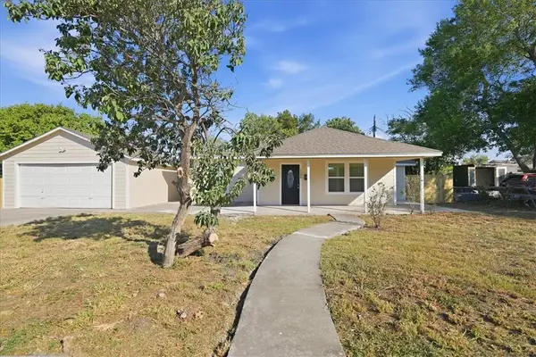 1106 Bobalo Drive, Corpus Christi, TX 78412
