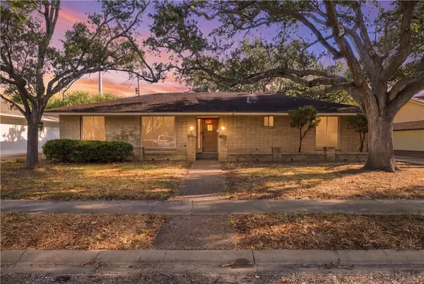 5050 Olympia Drive, Corpus Christi, TX 78413
