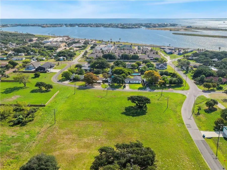 1215 Lady Claire Street, Rockport, TX 78382 - #3