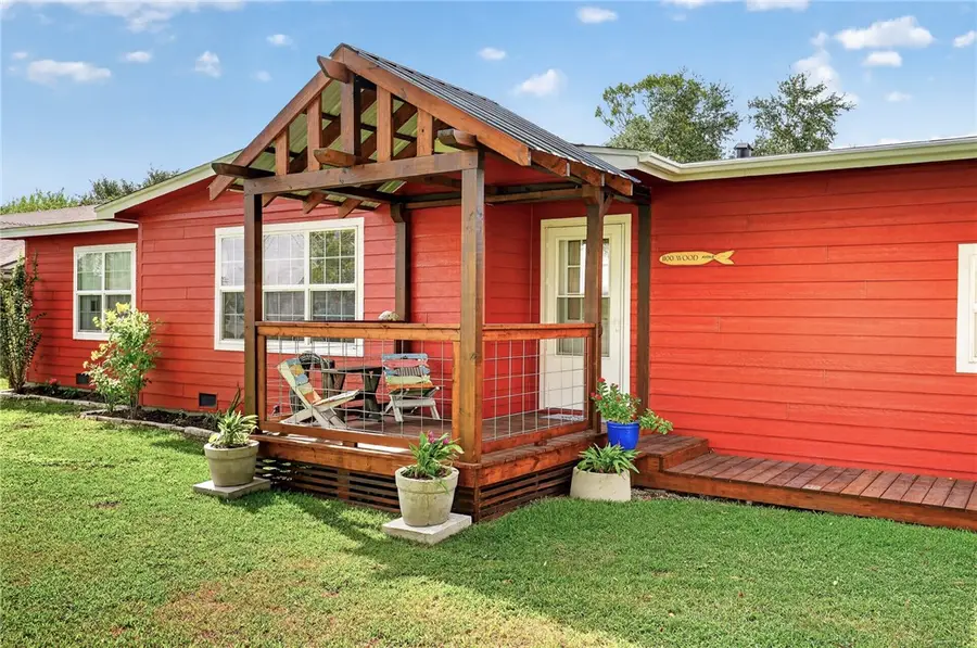 1100 Wood Avenue, Woodsboro, TX 78393 - #3