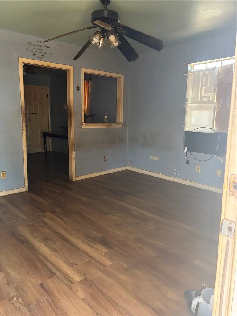 607 Elesa Street, Corpus Christi, TX 78405 - #2