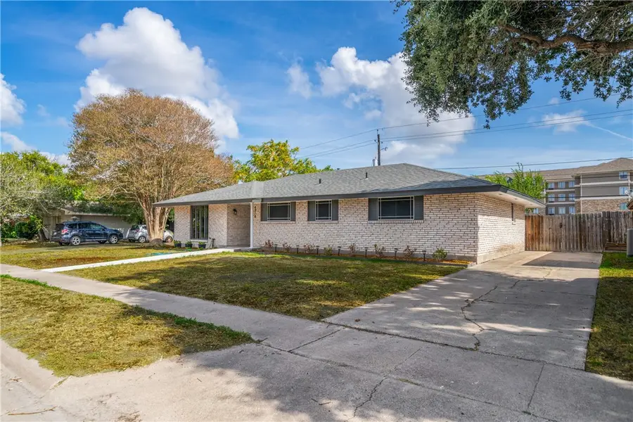 4218 Hermosa Drive, Corpus Christi, TX 78411 - #2