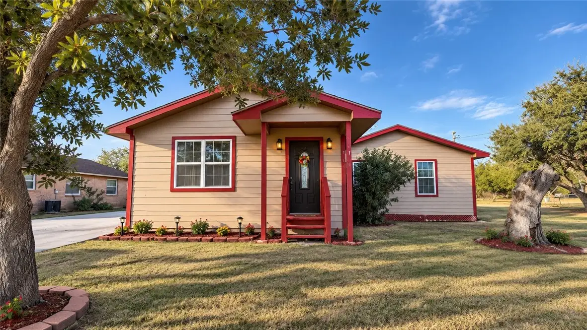116 Natoma, Tynan, TX 78391 - #1