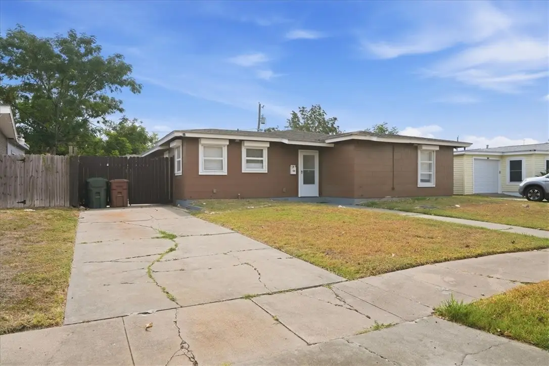 4022 Lowman Street, Corpus Christi, TX 78411 - #1
