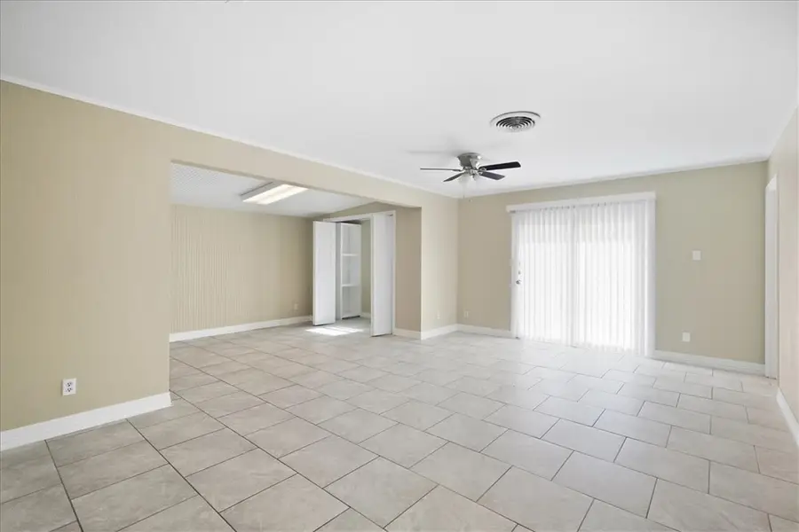 4022 Lowman Street, Corpus Christi, TX 78411 - #3