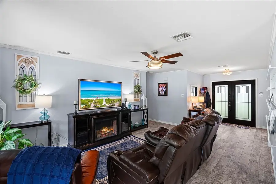 301 Lakeshore Drive, Sandia, TX 78383 - #3