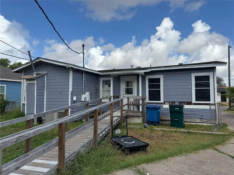 1634 Brentwood Drive, Corpus Christi, TX 78415 - #2