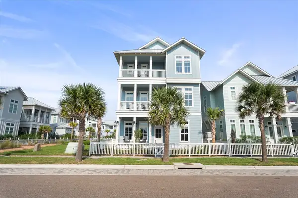 649 Sunset Avenue, Port Aransas, TX 78373