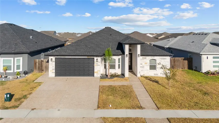 2626 Lannister Lane, Corpus Christi, TX 78415 - #2