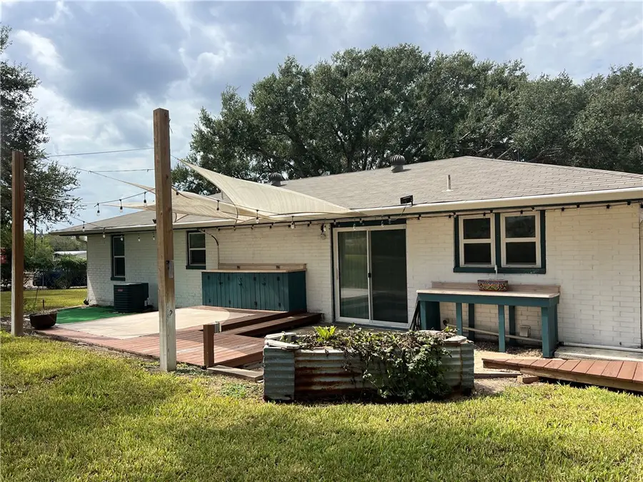 109 Lakeview Drive, Lake City, TX 78368 - #2
