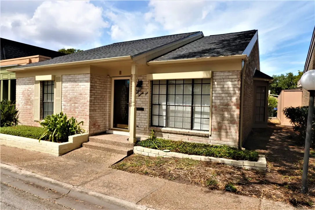 126 Lake Shore Drive #126, Corpus Christi, TX 78413 - #1